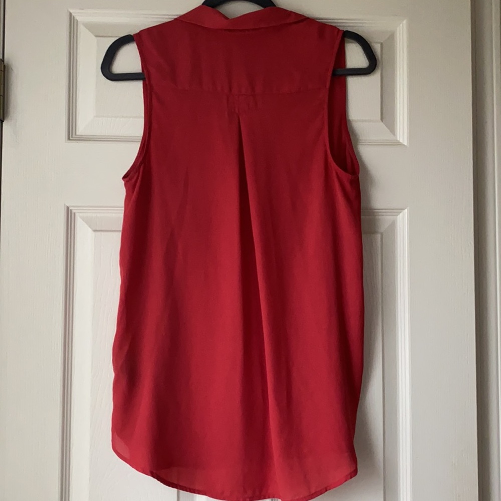 Divided H&M Work Tank - Picture 4 of 4